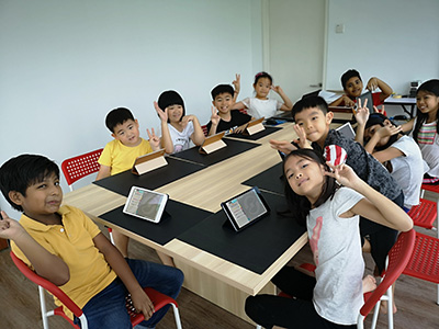 Learn to code with Ozobot